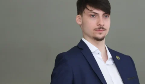 Jair Renan quadruplica patrimônio e omite orientação sexual