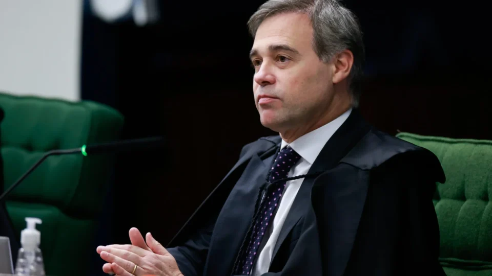 Mendonça desbloqueia 23 imóveis ligados a créditos vendidos pelo Master ao BRB