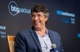 André Esteves se reúne com Donald Trump nos EUA antes de jantar com Lula