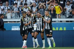 Atlético-MG goleia Grêmio por 3 a 0 e sobe na tabela do Brasileirão
