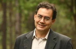 Candidato à Presidência pelo Avante, Augusto Cury chama ambiente político de “manicômio”