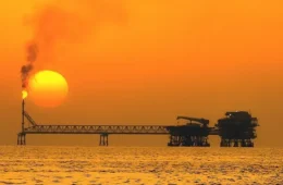 Irã ameaça países vizinhos que apoiarem Trump e faz alerta sobre petróleo
