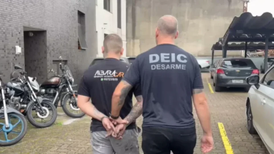 Polícia prende suspeito de financiar envio de fuzis para a Rocinha; investigação aponta esquema interestadual