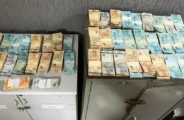 PM encontra quase R$ 500 mil escondidos em caixa de chocolates dentro de carro em SP