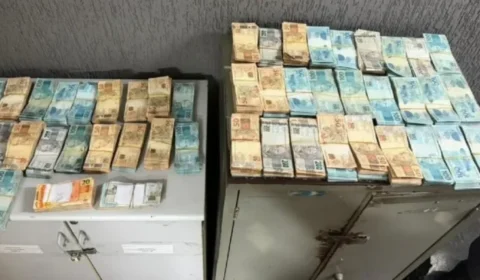 PM encontra quase R$ 500 mil escondidos em caixa de chocolates dentro de carro em SP