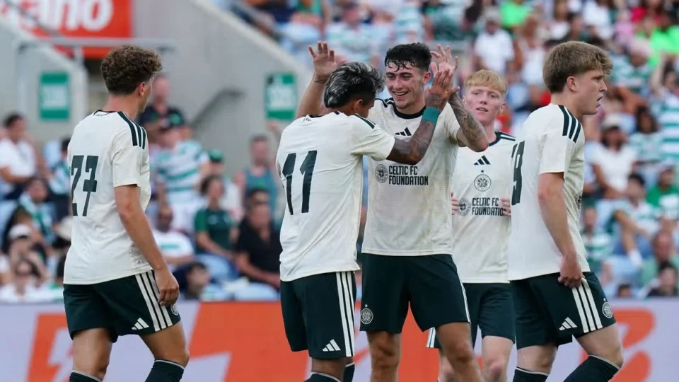 Celtic vence o Dundee FC por 1 a 0 e reforça caminhada rumo ao título