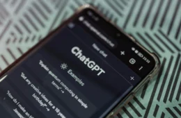 OpenAI cria ChatGPT para adolescentes com filtros, estudo e controle dos pais