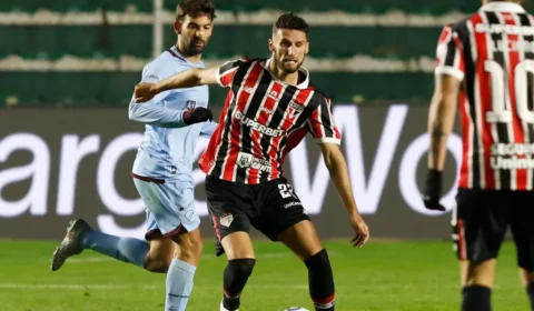 São Paulo x Bolívar hoje: onde assistir às 21h30 e transmissão