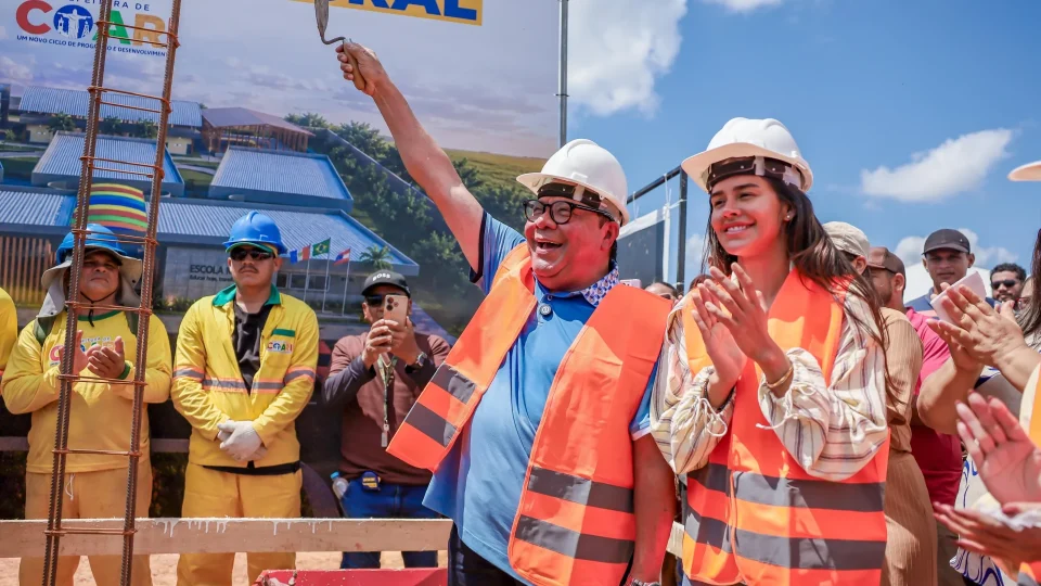 Prefeito Adail Pinheiro dá início à construção da primeira Escola Municipal de Tempo Integral de Coari
