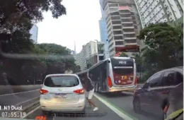 Motorista tem celular furtado dentro do carro durante congestionamento em SP
