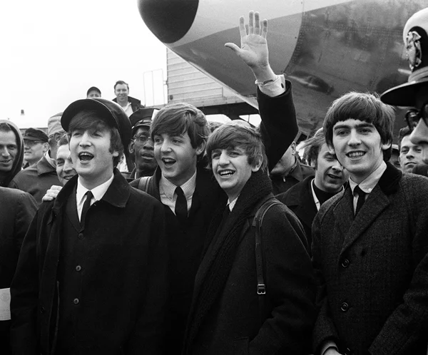 O relacionamento entre os dois, porém, também passou por momentos de tensão, especialmente nos últimos anos dos Beatles.