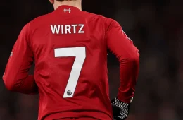 Divisão de jogos no streaming pesa o bolso dos torcedores do Liverpool