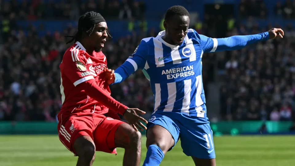 Brighton rejeita oferta milionária do Liverpool por Minteh