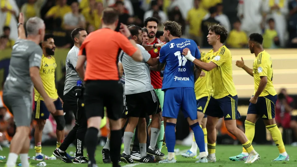 Al-Hilal x Al-Faisaly: Benzema em crise e Cancelo rescinde hoje