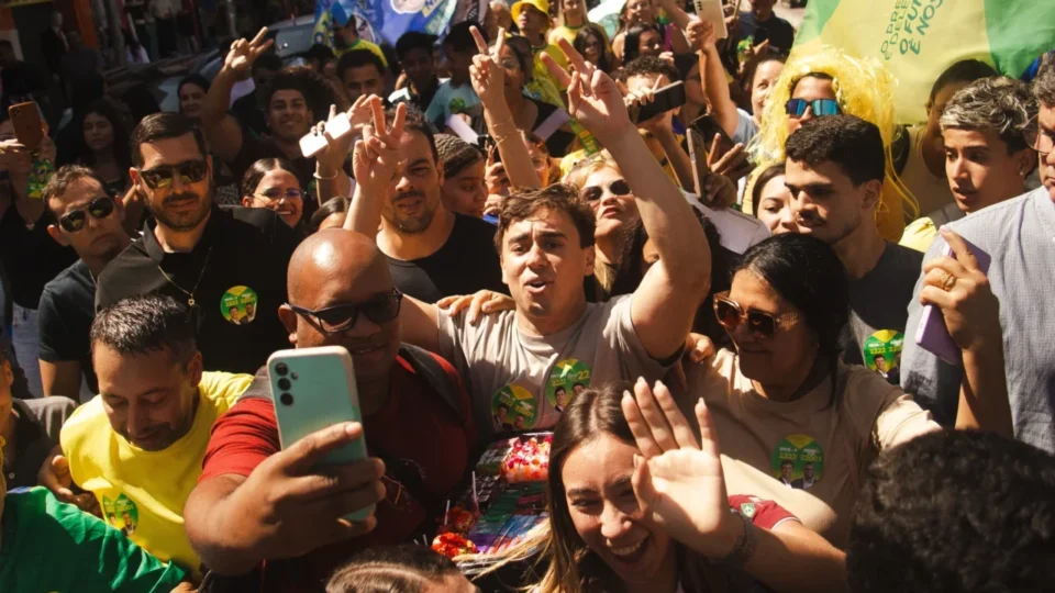 Nikolas Ferreira articula grupo de aliados para disputar vagas na Assembleia de Minas