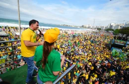 Flávio Bolsonaro inicia campanha à Presidência com lema “O Brasil Vai Vencer”
