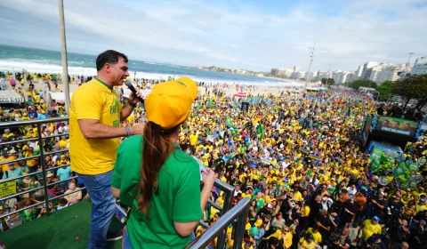 Flávio Bolsonaro inicia campanha à Presidência com lema “O Brasil Vai Vencer”
