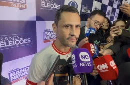 “O debate vai ser respeitoso”: Cleitinho chega por último à Band Minas
