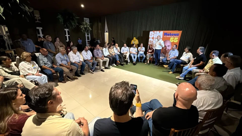 Simões anuncia proposta para contratar 3 mil policiais civis em Minas