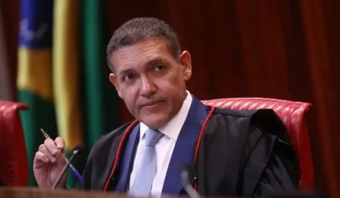 Vazamento de gás provoca incêndio na casa de presidente do TSE em Brasília