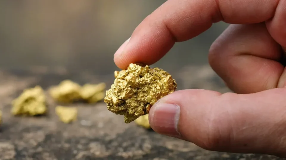 Ouro dispara e volta aos maiores níveis desde junho após decisão dos EUA