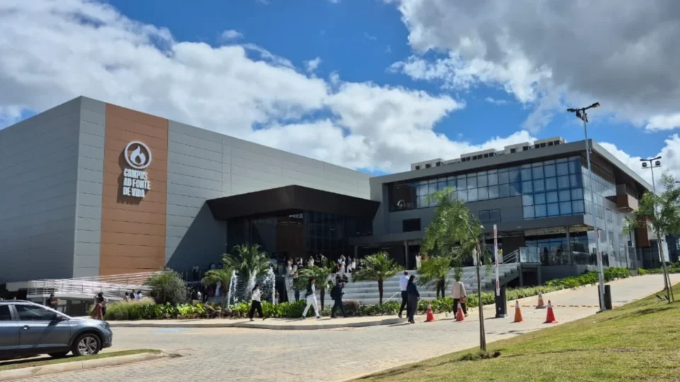 Megacampus de igreja com capacidade para 12 mil pessoas é inaugurado em Vitória