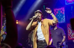 João Gomes leva clima de Rock in Rio para show gratuito e esgotado em São Paulo