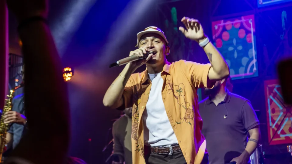 João Gomes leva clima de Rock in Rio para show gratuito e esgotado em São Paulo