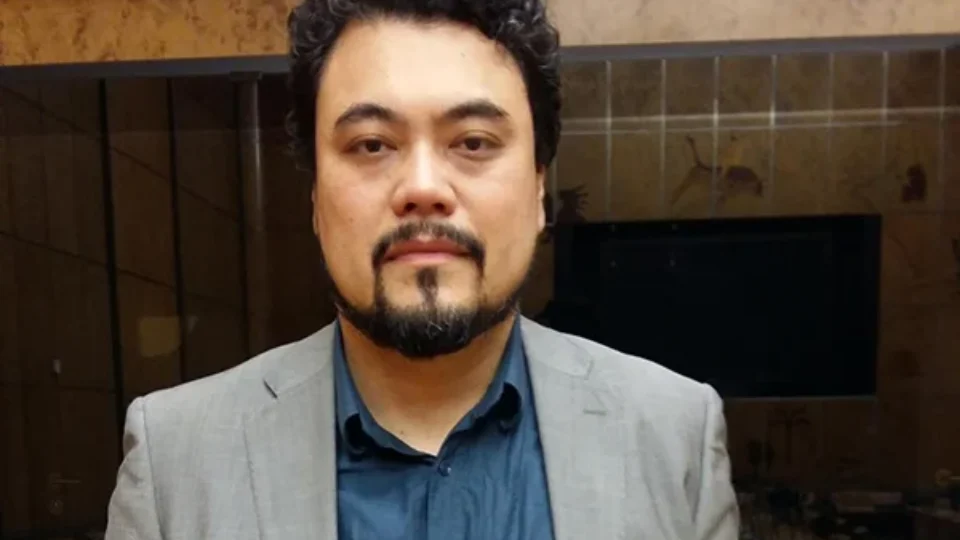 Leonardo Sakamoto: quem é o jornalista que virou uma das vozes mais influentes e contestadas da política brasileira