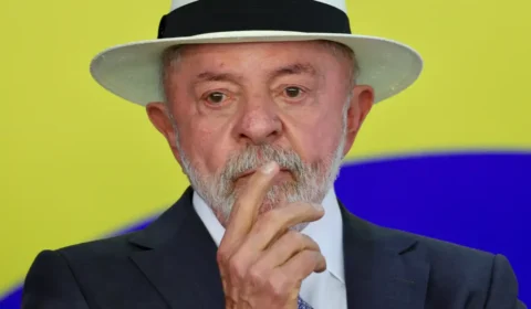 PT abre mão de 14 governos para ampliar poder do presidente Lula