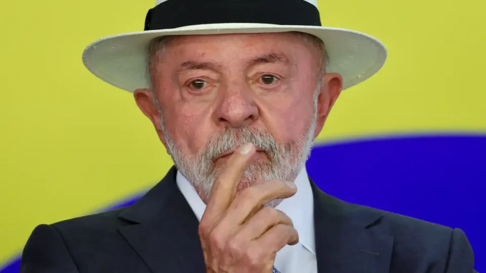 PT abre mão de 14 governos para ampliar poder do presidente Lula