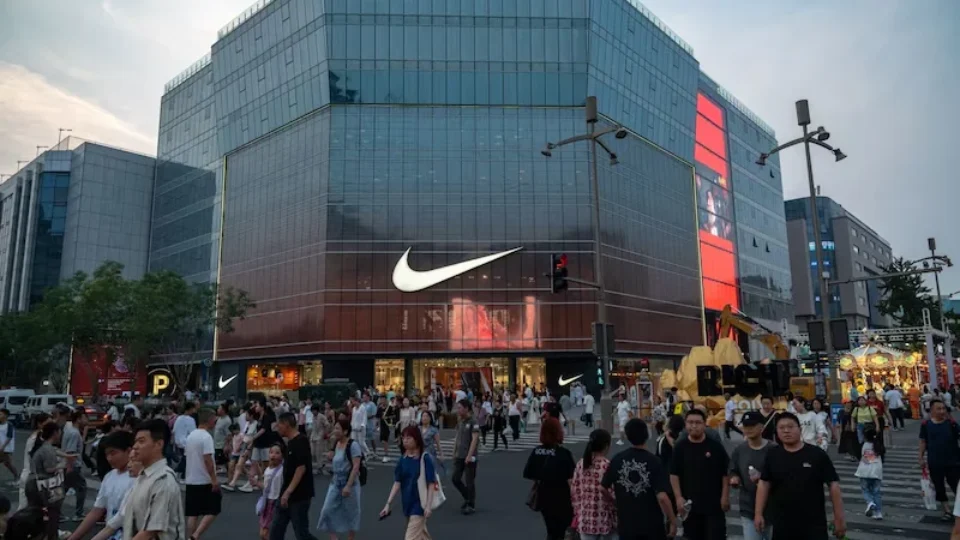 Nike, Inc elevam ações e atraem nova aposta de valor