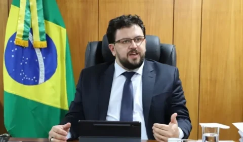 Lula cobra explicações de ex-chefe de gabinete sobre empréstimo de amiga de Lulinha