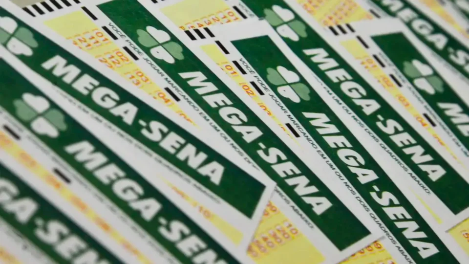 R$ 135 milhões na Mega-Sena: esse dinheiro pode te aposentar