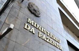 Dívida pública dispara e próximo governo terá pouco tempo para reagir após eleição