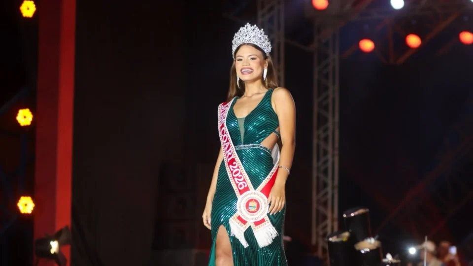 Miss e Mister Coari 2026 são eleitos em noite de celebração e show nacional de Mari Fernandez