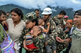 Número de mortos após enchentes e deslizamentos entre Nepal e Tibete passa de 540