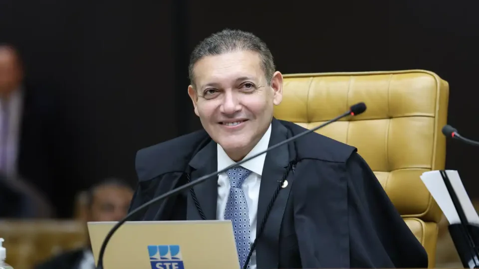 Nunes Marques entra no centro da disputa pela confiança nas urnas