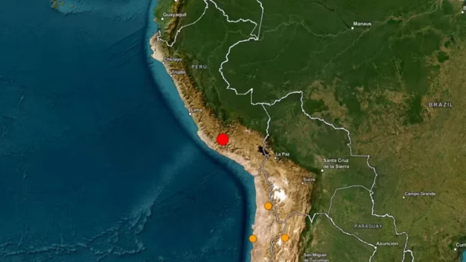 Terremoto no Peru registra abalo de 6,7 e mobiliza emergência