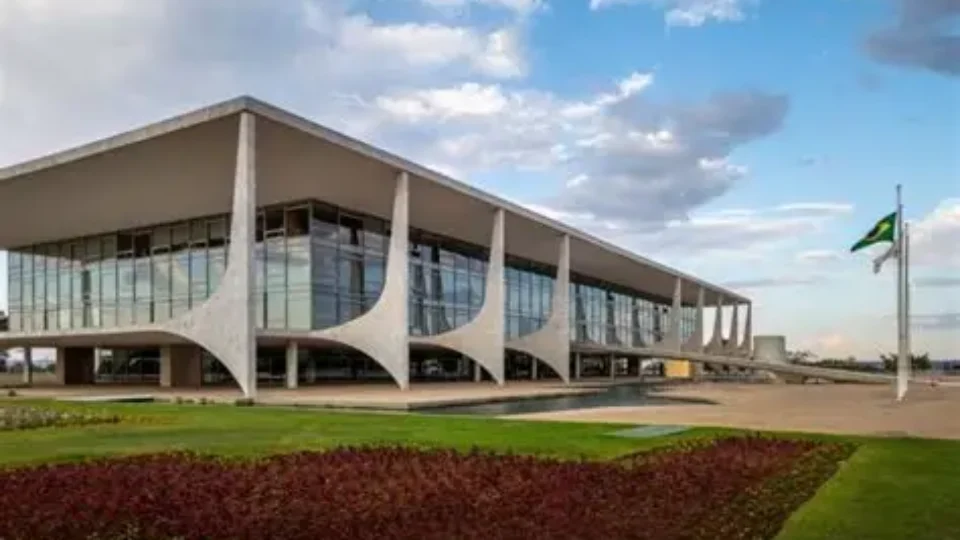 Grupo planejou atentados em Brasília e tinha o debate presidencial como possível alvo
