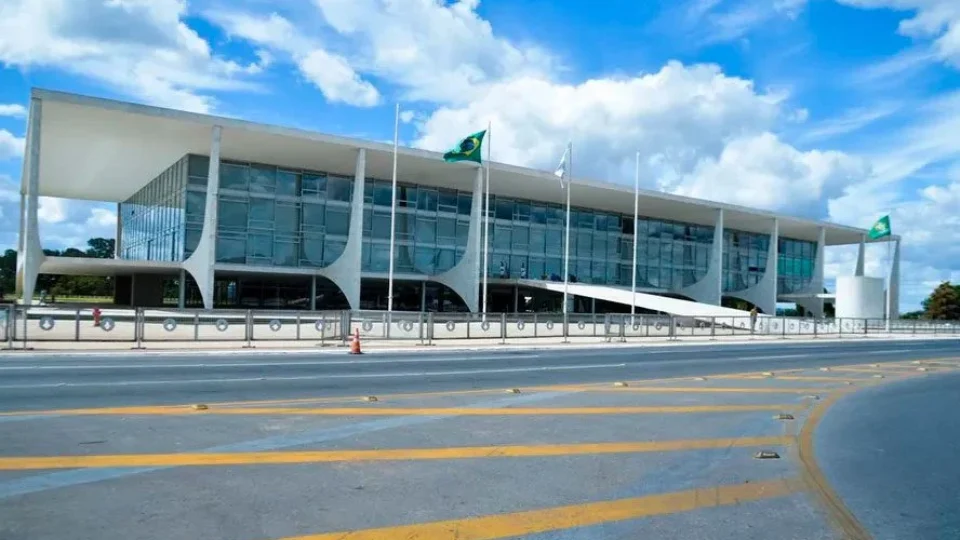 Grupo neonazista planejava explodir Palácio do Planalto