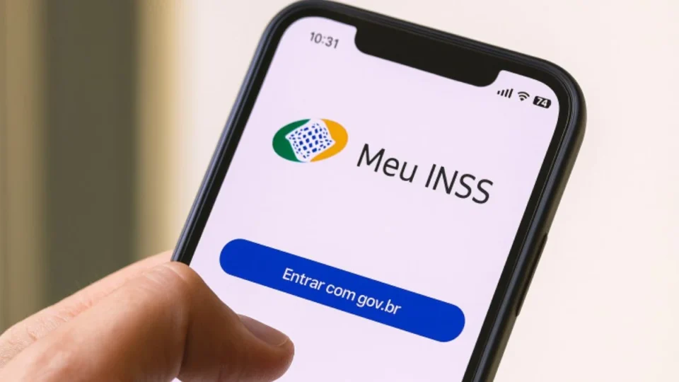 INSS paga benefícios de julho com teto de R$ 8.475,55