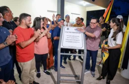 Prefeitura de Coari entrega obras de educação, saúde, esporte e produção rural na comunidade Lauro Sodré
