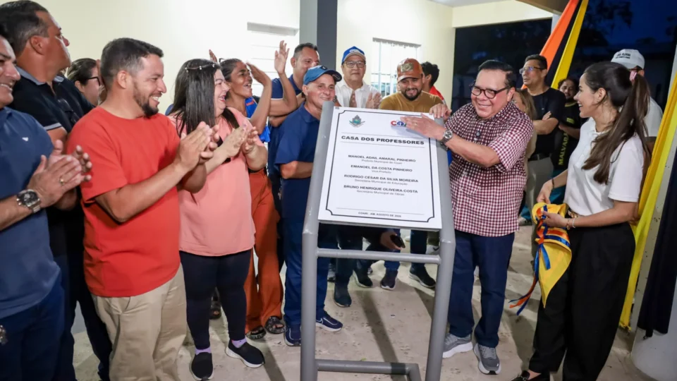 Prefeitura de Coari entrega obras de educação, saúde, esporte e produção rural na comunidade Lauro Sodré