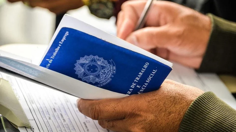 Amapá lidera crescimento do emprego formal no Brasil e supera média nacional