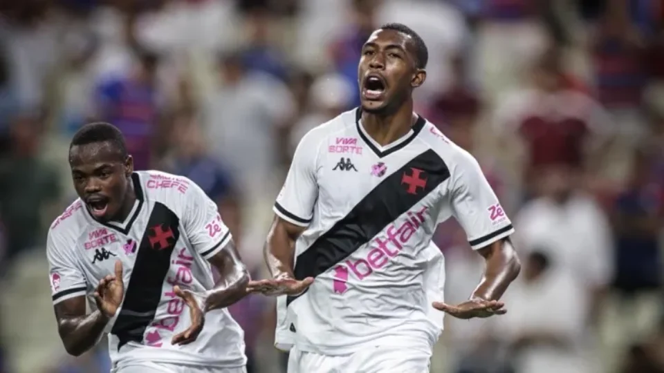 Vasco oscila nos últimos 10 jogos e vive alerta no Brasileirão
