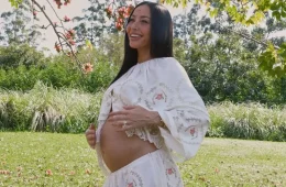 Sabrina Sato vai do vermelho poderoso ao boho chic e surpreende com looks opostos