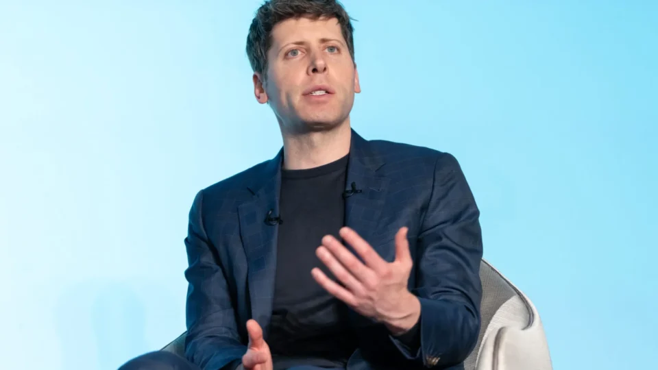 Sam Altman admite erro sobre adoção da IA e diz que mudança será mais lenta que o esperado