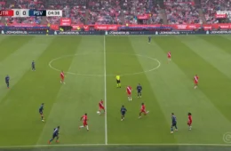 Noah Fernandez domina meio-campo do PSV na Eredivisie 2026