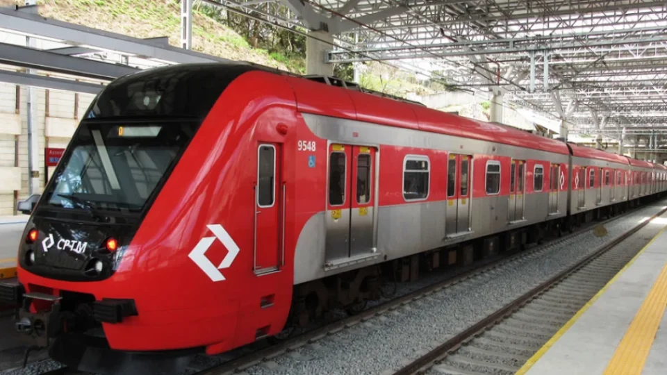 Greve na CPTM pode paralisar três linhas de trem nesta terça-feira; entenda como isso afetará os passageiros